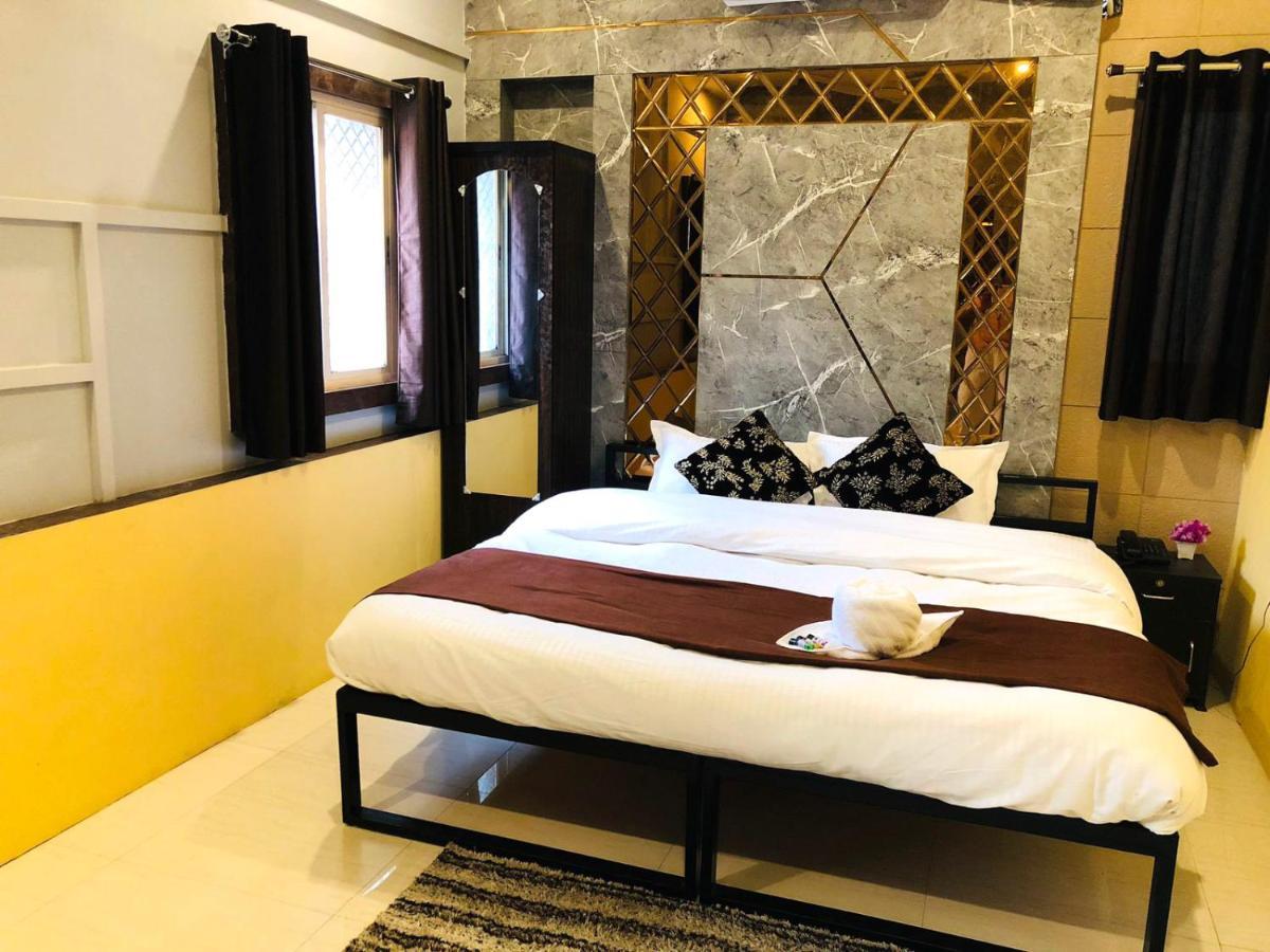 Hotel The Madaar House Varanasi Exterior foto