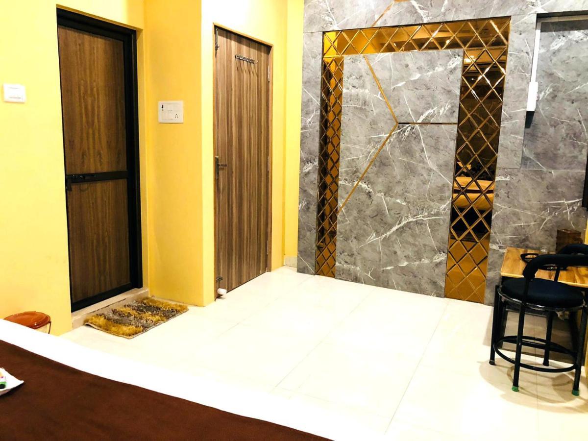 Hotel The Madaar House Varanasi Exterior foto